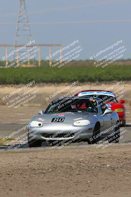 media/Apr-30-2022-CalClub SCCA (Sat) [[98b58ad398]]/Group 5/Race (Outside Grapevine)/